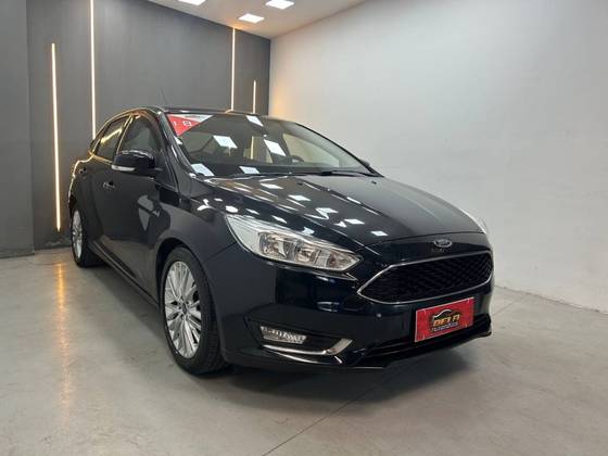 FORD FOCUS 2.0 SE 16V FLEX 4P POWERSHIFT FORD FOCUS 2.0 SE 16V FLEX 4P POWERSHIFT